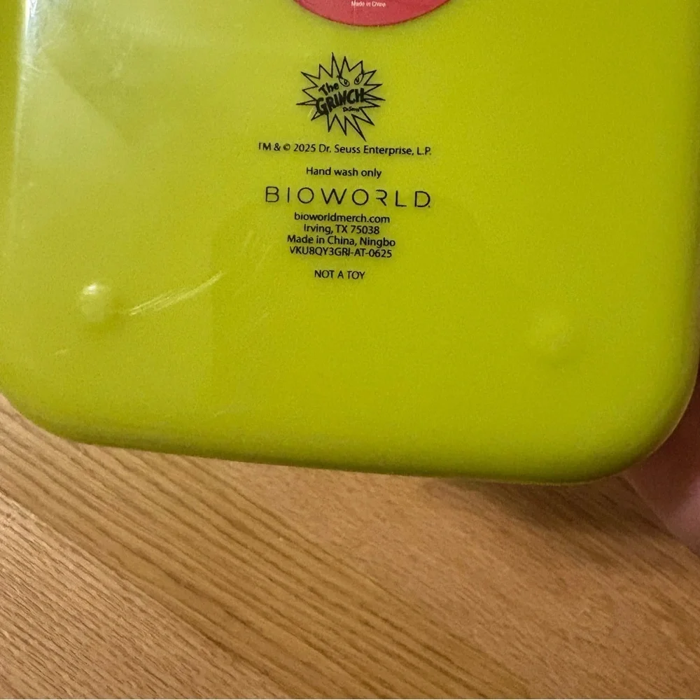 Dr. Seuss Grinch Plastic Food Storage Container NEW Compartment Lunch Christmas